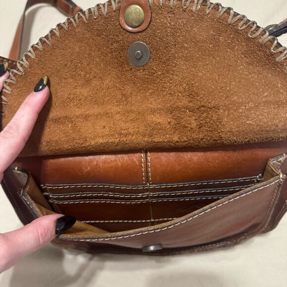 PATRICIA NASH CAMILA DOUBLE ZIP CROSSBODY BAG - Picture 10 of 12